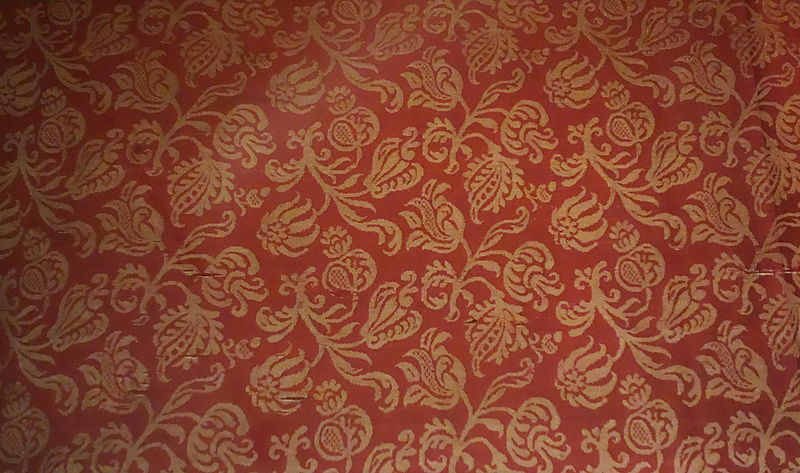 Damask-with-floral-sprigs-Italy- Baroque-1600-1605-silk-two-tone-damask