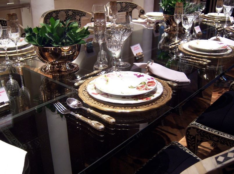 dining-table-to-have-lunch