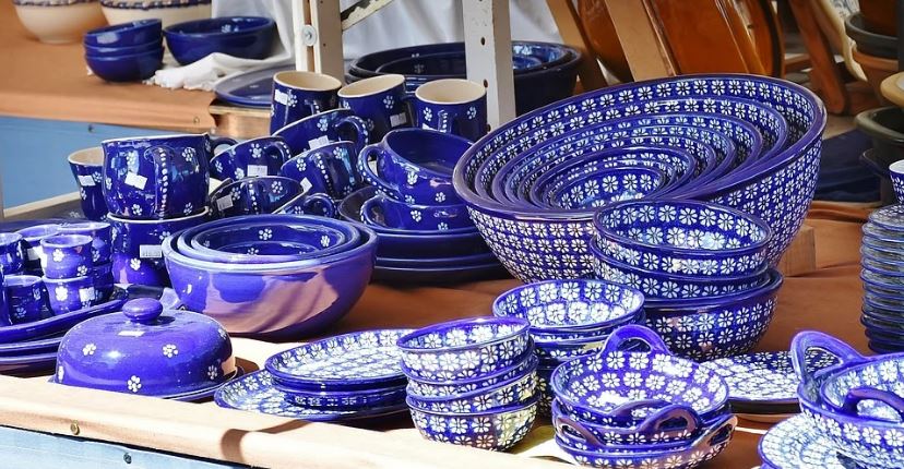 dishes-plate-porcelain-stack-blue
