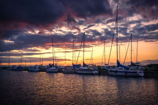 Norwich, Sunset Images & Pictures, Cloud Pictures & Images